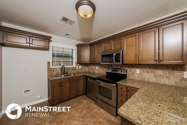 Photo - 8323 Miller Pl