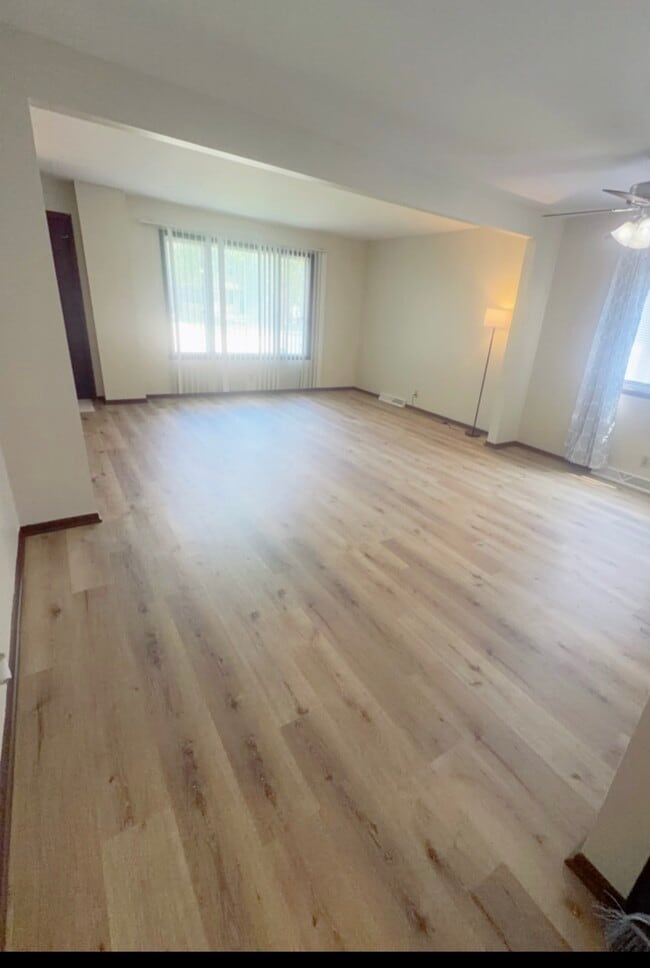 Photo - 1407 87th Pl