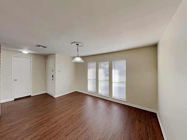 Photo - 15835 Fox Springs Dr