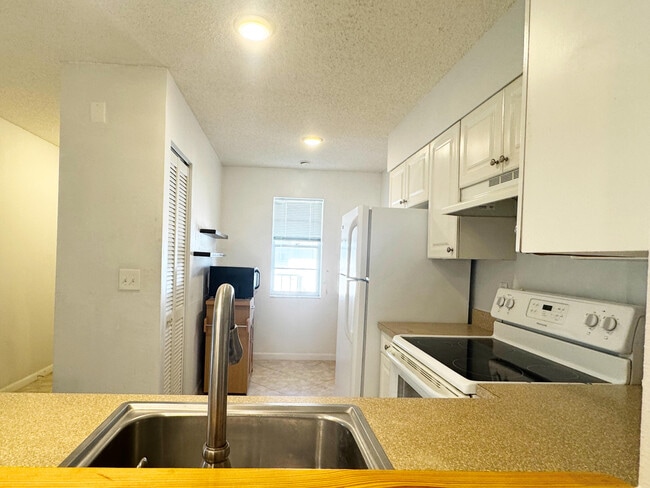 Photo - 14893 Wedgefield Dr Unit 204