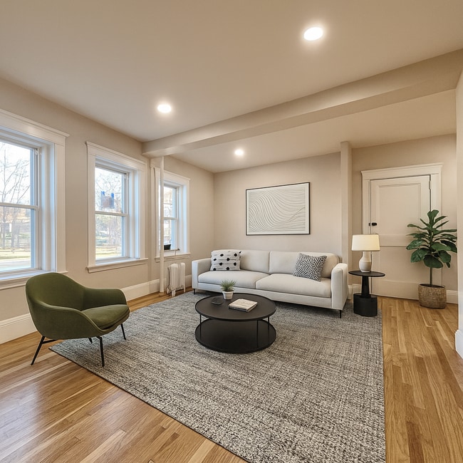 Building Photo - 6 Parkway Rd Unit 2