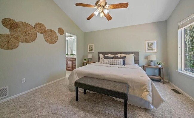 Photo - 2817 W 34th St