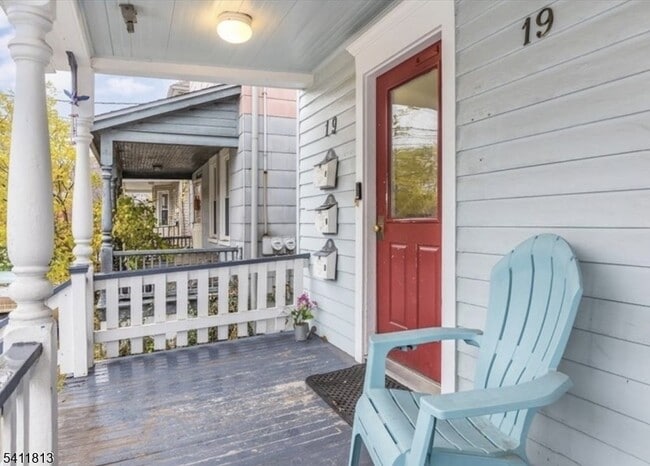 Photo - 19 Sylvan Pl