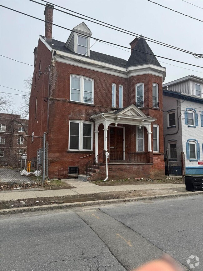 Building Photo - 77 Academy St Unit 3 Rental