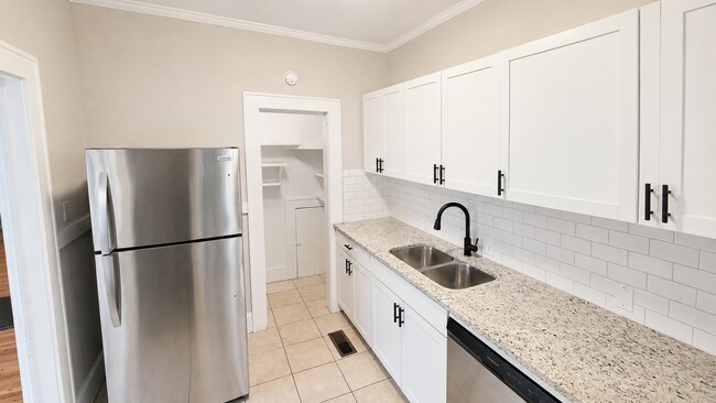 Photo - 2 Story Cloverdale Historic Duplex Unit 2037