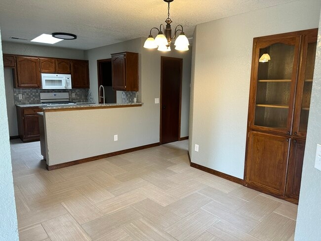 Photo - 2605 Briarcliff Dr