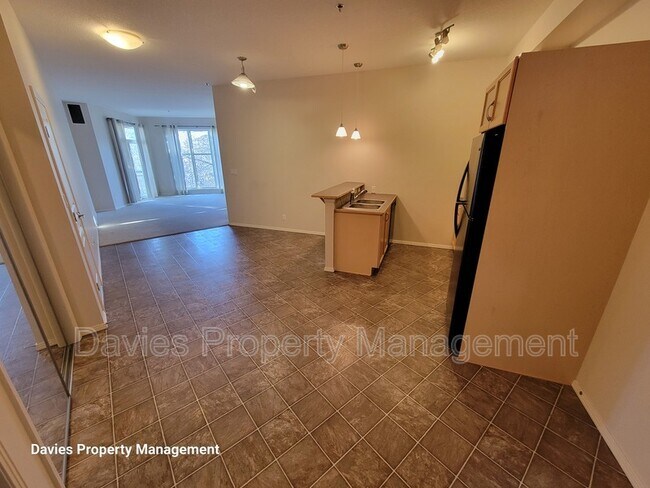 Photo - 4831-104A 104a St NW Unit #225