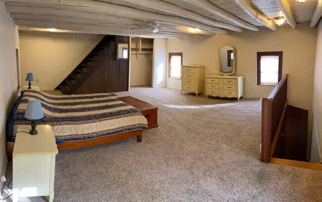 Photo - 1020 Shanti Rd