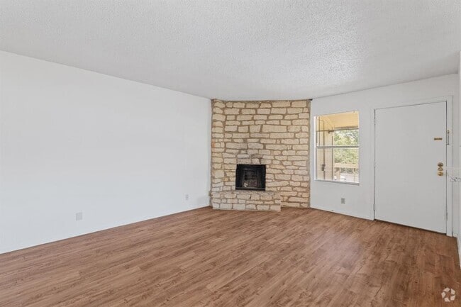 Building Photo - 302 Algerita Dr Rental