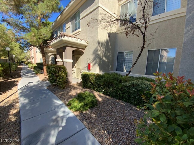 Photo - 9050 W Warm Springs Rd Condominio Unidad 1103