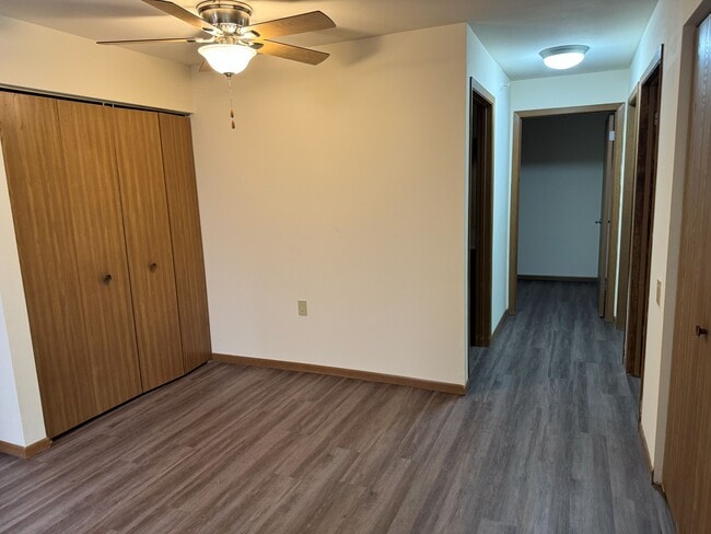 Dining rm-2 Bed-1 Bath - Sugar Creek Senior Apartments