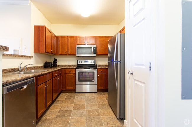 2BR, 2BA - 1098