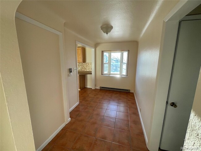 Photo - 2316 East St