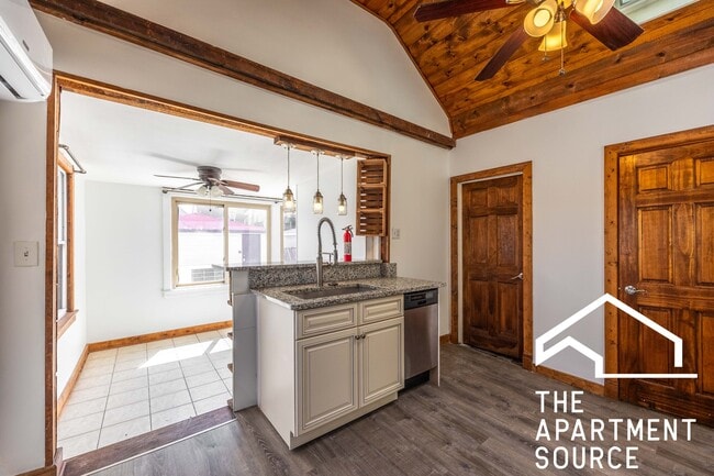 Photo - 3147 N Spaulding Ave Unit SFH