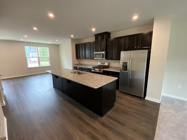 Photo - 4843 Randall Rd