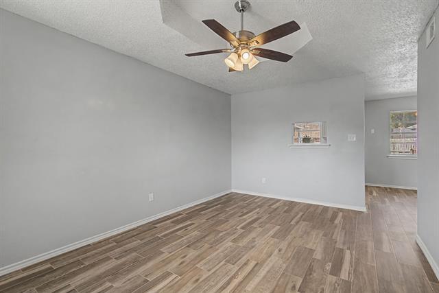 Photo - 114 Prairie Creek Cir