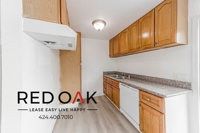 Photo - 7350 Hazeltine Ave Unit 11