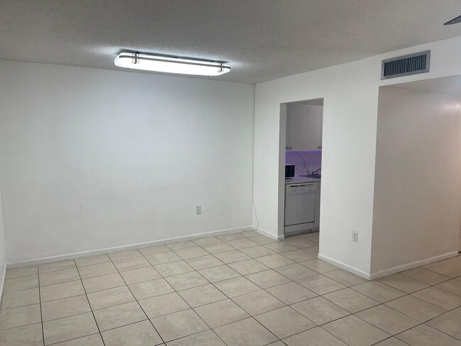 Photo - 15039 SW 71st Ln Unit B2