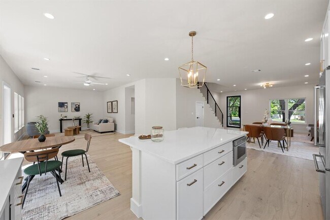 Photo - 13 Autumn Oaks Dr