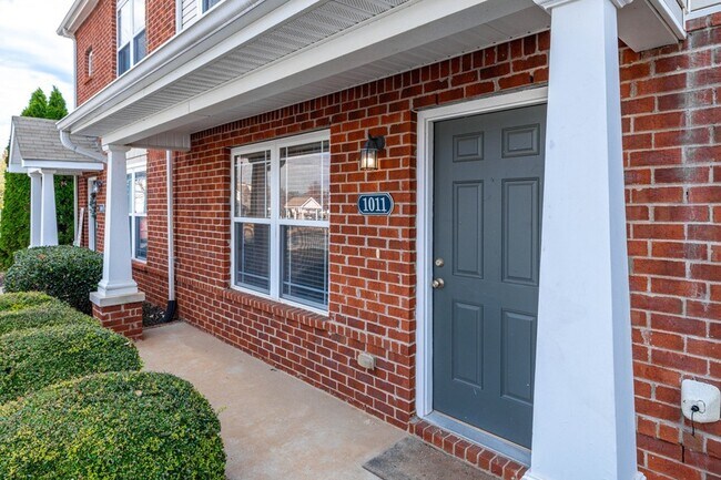 Photo - 1011 Somerset Springs Dr