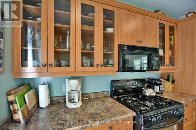 Photo - 21 47th St N