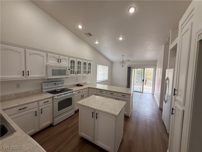 Photo - 1780 Geronimo St