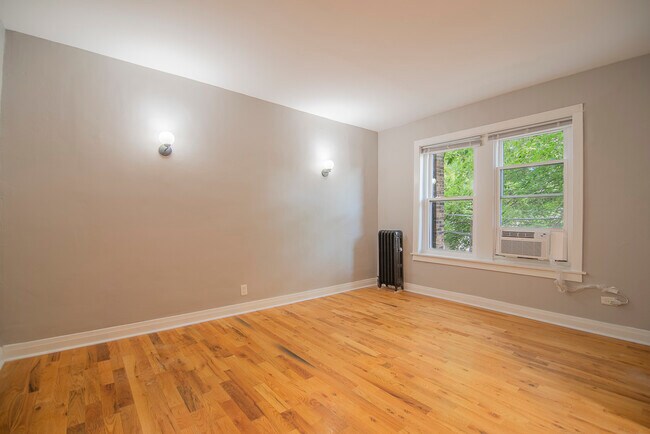 Photo - 1414 W Pratt Blvd Unit 220