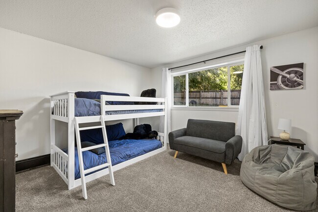 Dormitorio 3 - 1923 38th St