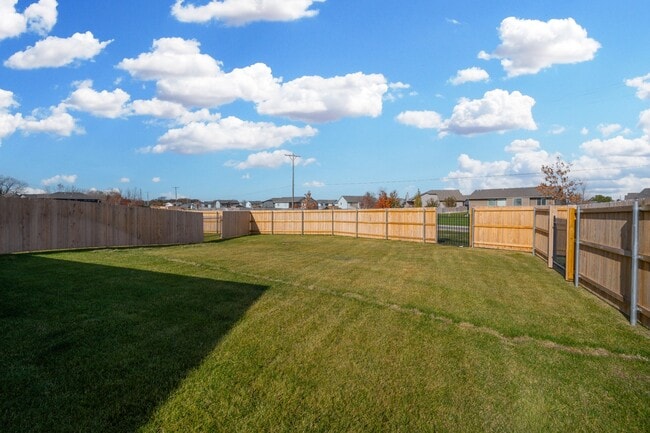 Photo - 2438 S Wheatland St