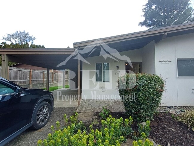 Photo - Remodeled 2-bedroom, 1-bath home located in the heart of East Bremerton