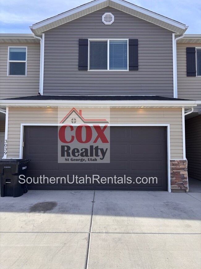 3 bed | 2 bath | 2 car townhome - 3 bed | 2 bath | 2 car townhome