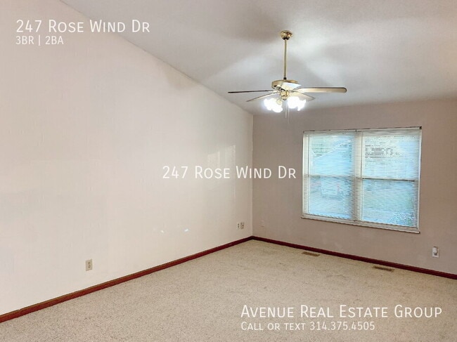 Photo - 247 Rosewind Dr