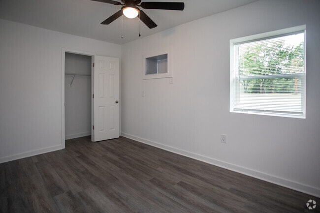 1BR,1BA-660SF