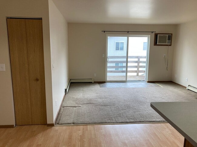 Photo - 1170 Dodds Dr Unit #3