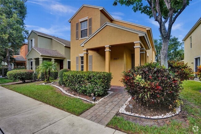 Building Photo - 2057 SE Avon Park Dr Rental