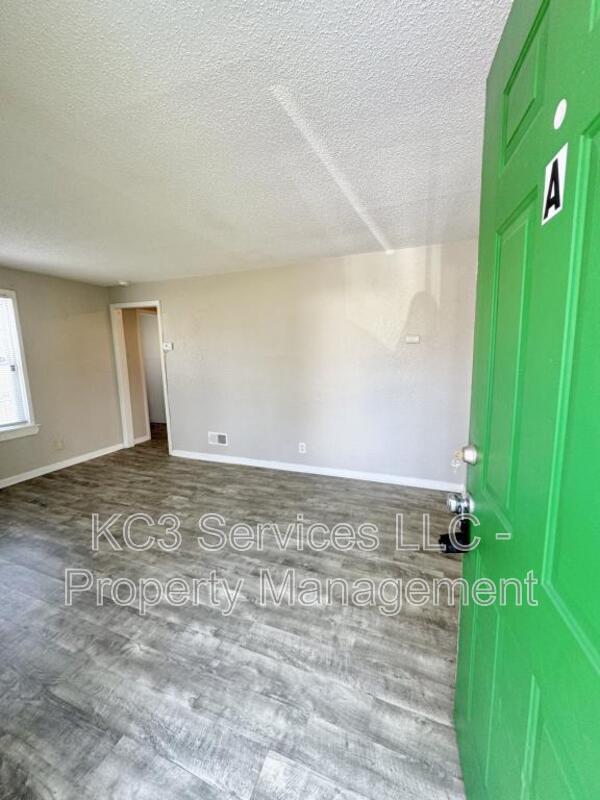 Photo - 6131 NE Vivion Rd