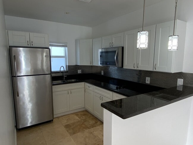 Photo - 2625 NE 32nd St Unidad B