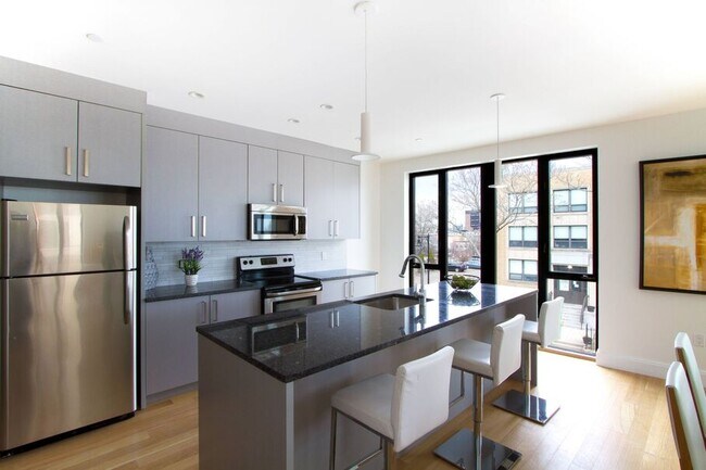 Building Photo - 1451 Tremont St