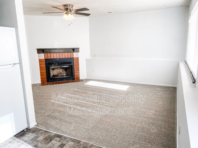 5545 Bowden Loop Unit D