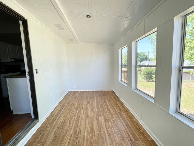 Photo - Northeast Columbia