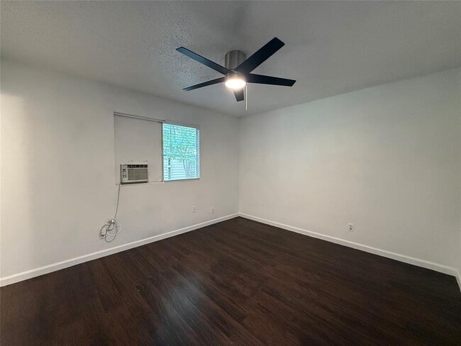 Photo - 6204 Dove Springs Cir