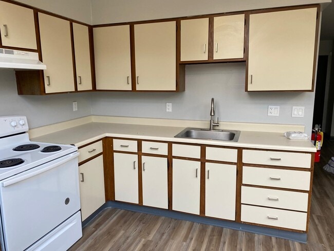 Building Photo - 1735 Ohio Ave Rental