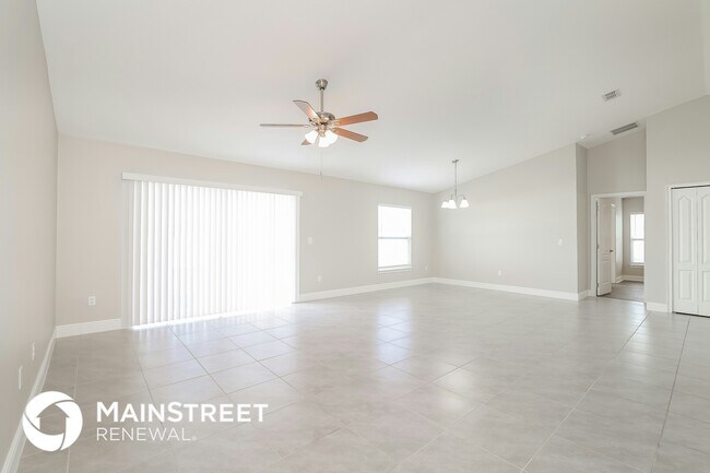 Photo - 419 Britten Dr