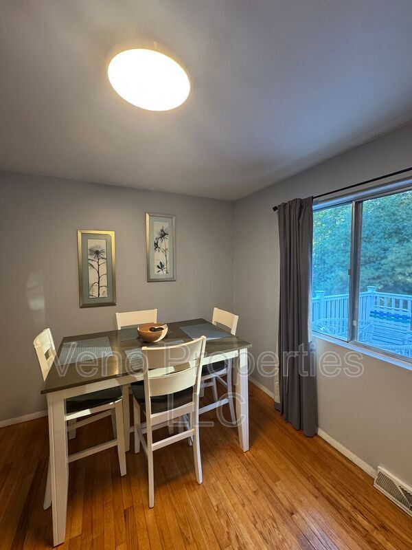 Photo - 13 Orenda Spring Dr