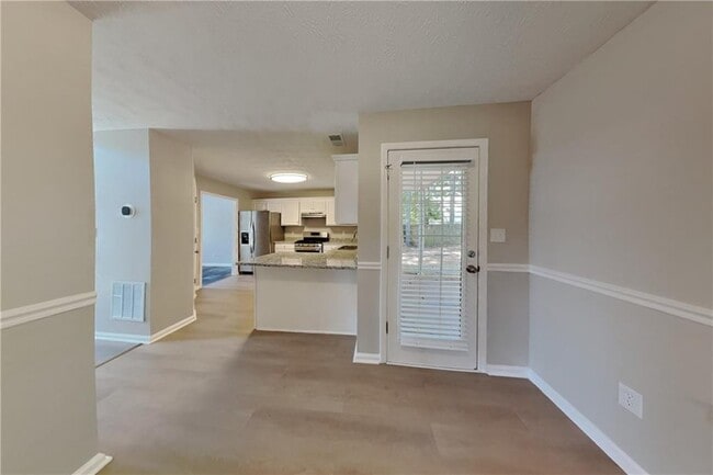 Photo - 3366 English Oaks Dr NW