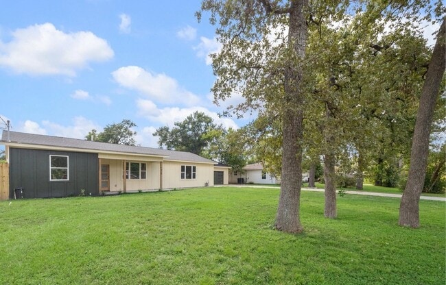 Photo - 3709 Brookwoods Dr