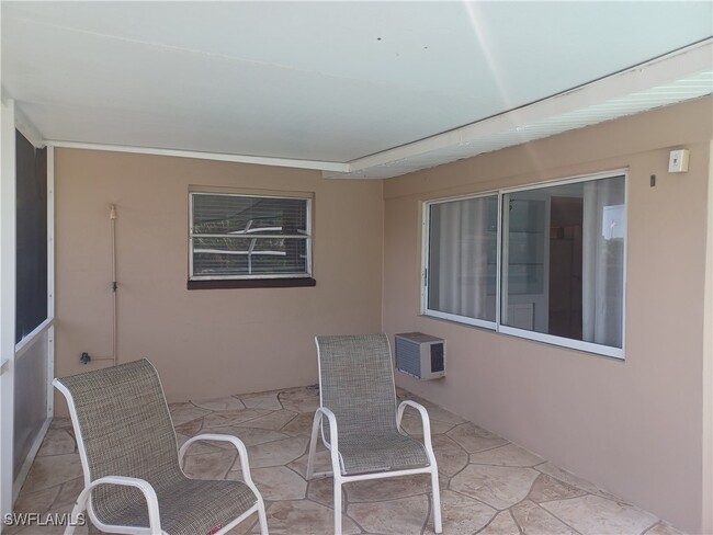 Building Photo - 4233 SE 8th Pl