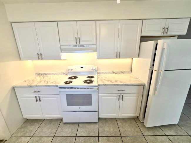 Photo - 192 Ponce De Leon Dr