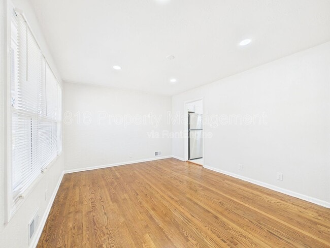 Photo - 4730 Richmond Ave