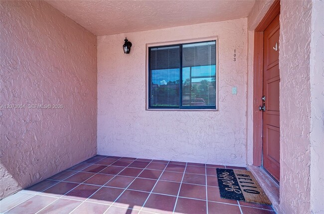 Photo - 231 Lakeview Dr Unit 103